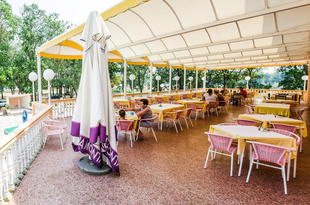 Htp Velika Plaza Ulcinj Hotell Rom bilde